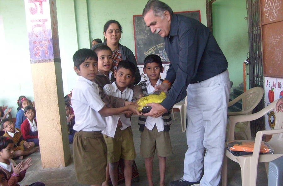 Schooldress_Distribution